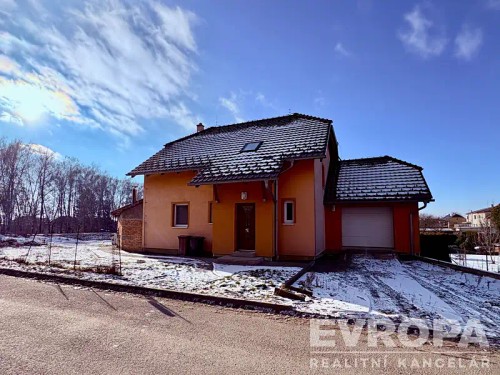 Prodej domu 245 m², pozemek 747 m²