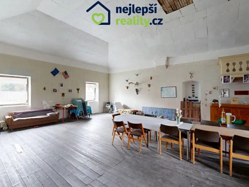 Prodej domu 446 m², pozemek 782 m²