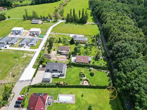 Prodej domu 351 m², pozemek 1603 m²
