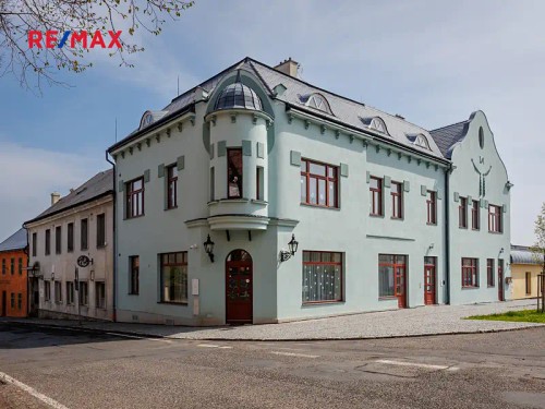 Prodej domu 688 m², pozemek 287 m²