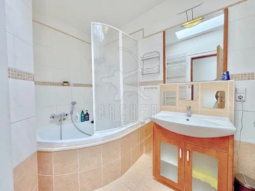 Prodej bytu 4+kk 137 m²