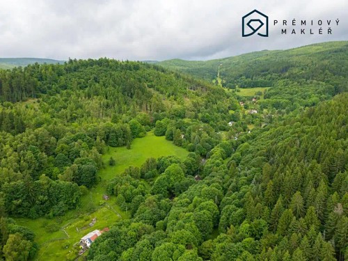 Prodej stavebního pozemku 900 m²