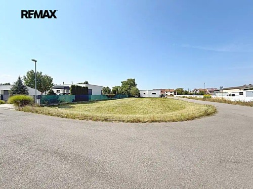 Prodej stavebního pozemku 893 m²