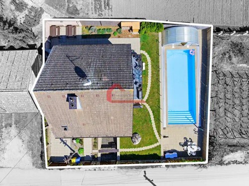 Prodej domu 201 m², pozemek 485 m²