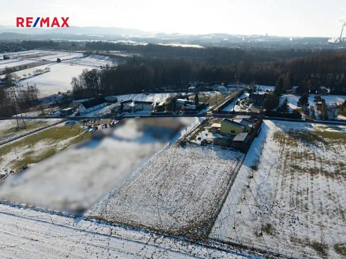 Prodej stavebního pozemku 1689 m²