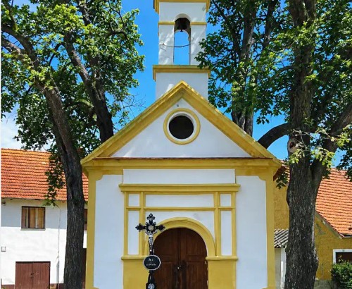 Prodej stavebního pozemku 1868 m²