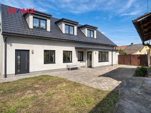 Prodej domu 415 m², pozemek 2446 m²