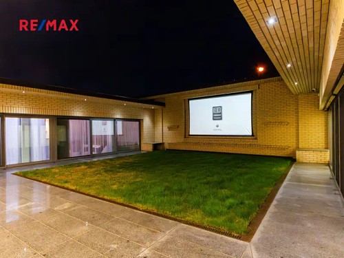 Prodej domu 365 m², pozemek 623 m²