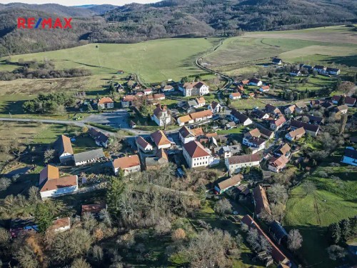 Prodej domu 560 m², pozemek 887 m²