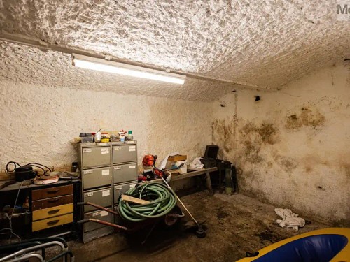 Prodej zemědělské usedlosti 200 m², pozemek 67408 m²