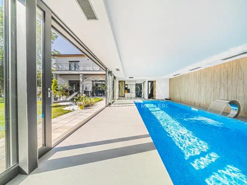 Prodej domu 328 m², pozemek 1107 m²