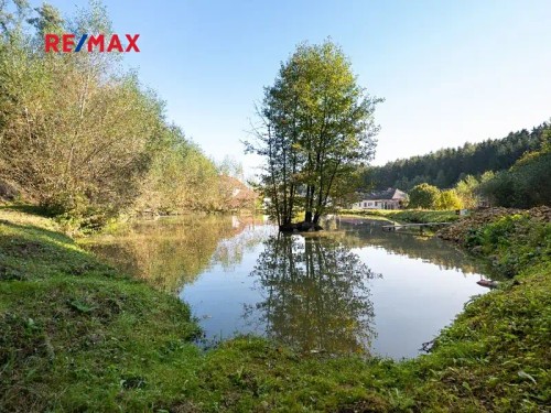 Prodej domu 770 m², pozemek 9150 m²