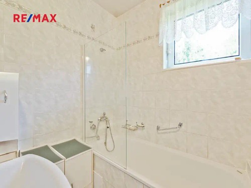 Prodej domu 290 m², pozemek 1221 m²