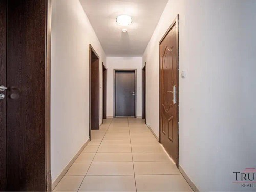 Prodej vily 338 m², pozemek 1208 m²