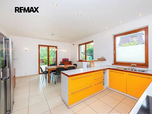 Prodej domu 300 m², pozemek 652 m²