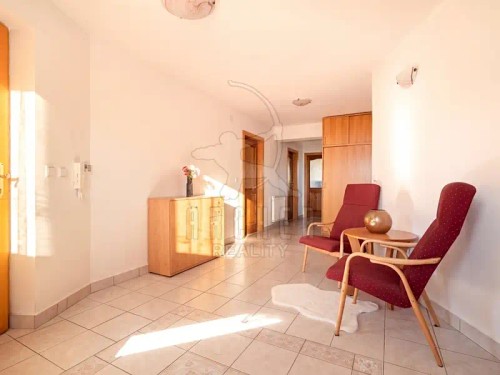 Prodej domu 330 m², pozemek 3732 m²