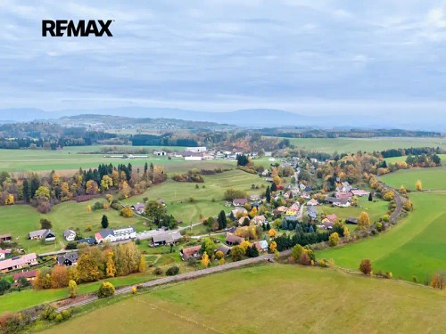 Prodej stavebního pozemku 1212 m²