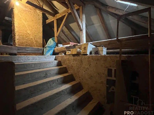 Prodej domu 443 m², pozemek 221 m²