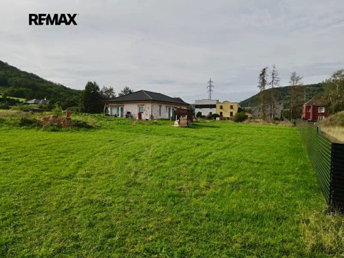 Prodej stavebního pozemku 1316 m²