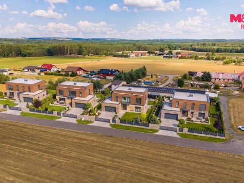 Prodej stavebního pozemku 880 m²