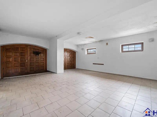 Prodej vily 450 m², pozemek 2270 m²