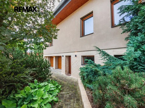Prodej domu 300 m², pozemek 652 m²