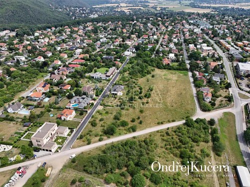 Prodej stavebního pozemku 6657 m²