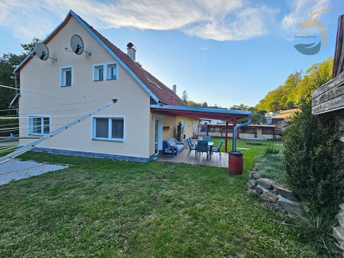 Prodej domu 270 m², pozemek 2330 m²