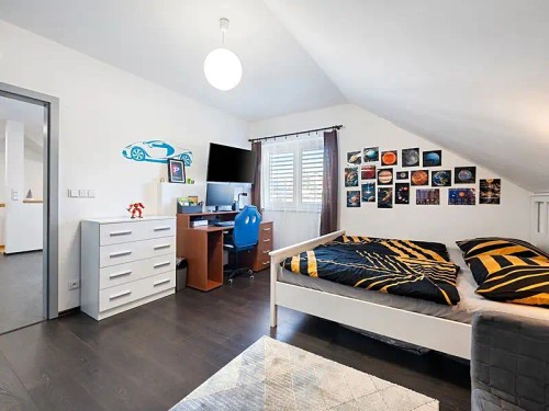 Prodej domu 225 m², pozemek 803 m²