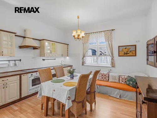 Prodaná vila 320 m², pozemek 1201 m²