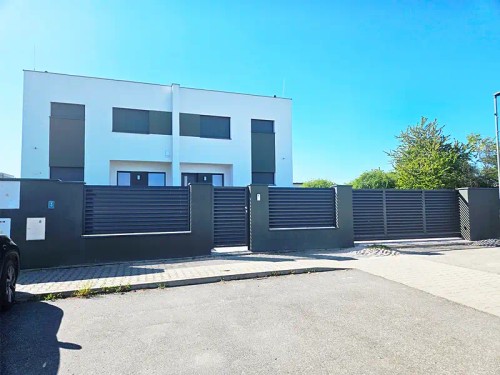 Prodej domu 279 m², pozemek 857 m²