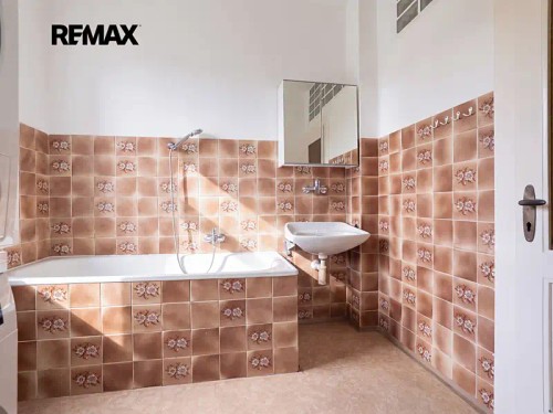 Prodej domu 385 m², pozemek 199 m²