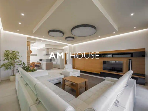 Prodej domu 330 m², pozemek 1277 m²