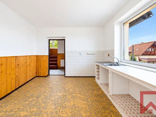 Prodej domu 240 m², pozemek 900 m²