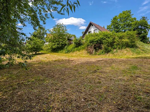Prodej stavebního pozemku 1785 m²