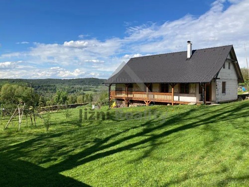 Prodej domu 300 m², pozemek 1500 m²