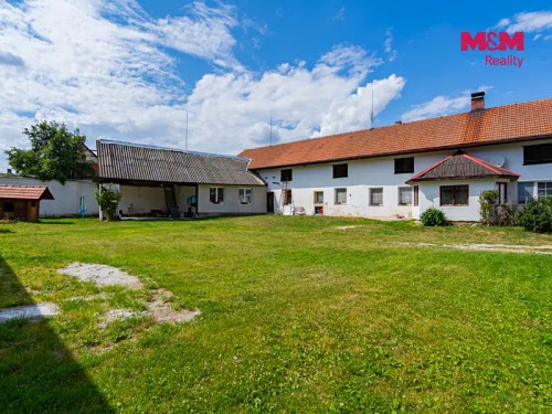 Prodej domu 210 m², pozemek 7574 m²