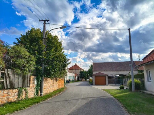 Prodej stavebního pozemku 7856 m²