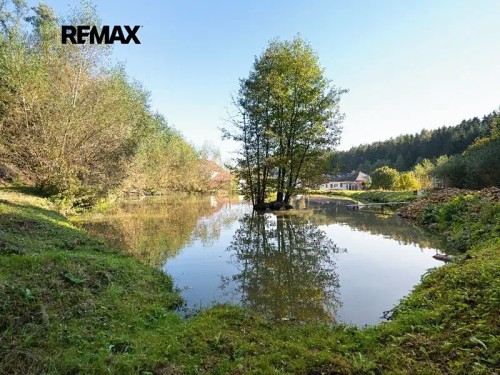 Prodej domu 770 m², pozemek 9150 m²