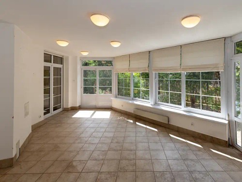 Prodej vily 740 m², pozemek 1350 m²