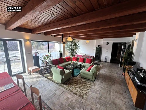 Prodej domu 290 m², pozemek 873 m²