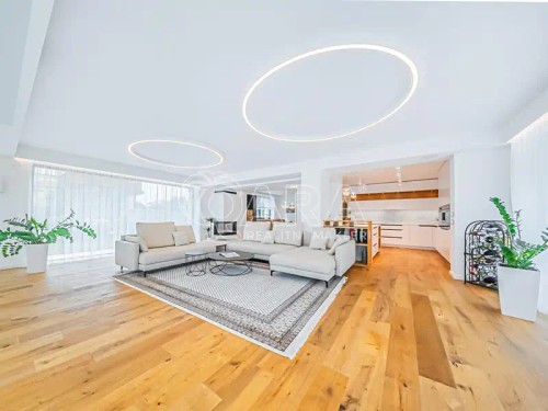 Prodej domu 420 m², pozemek 1538 m²
