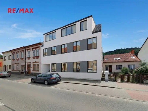 Prodej domu 350 m², pozemek 1401 m²