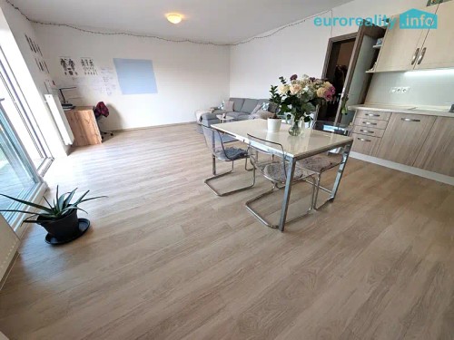 Prodej bytu 2+kk 63 m²