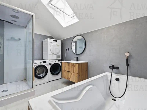 Prodej domu 197 m², pozemek 166 m²