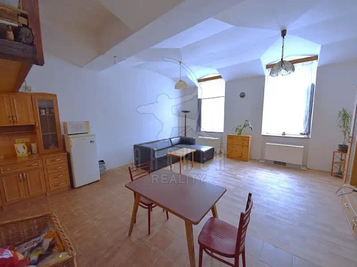 Prodej domu 454 m², pozemek 164 m²