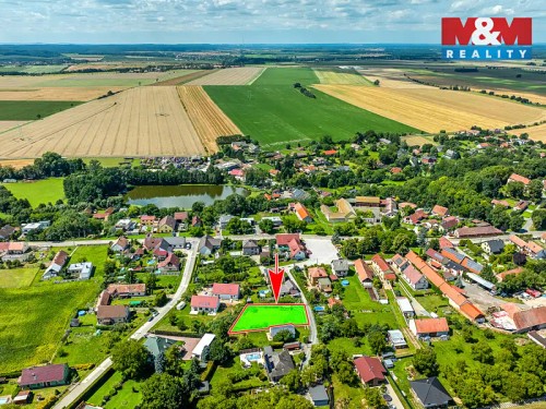 Prodej stavebního pozemku 932 m²