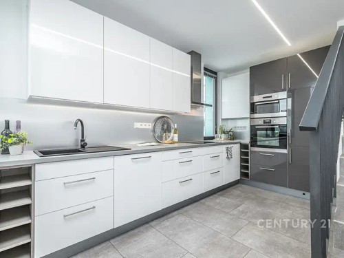 Prodej bytu 4+kk 120 m²