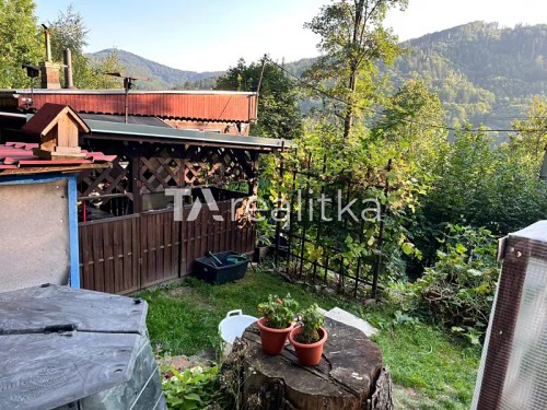 Prodaná  chata 64 m², pozemek 464 m²