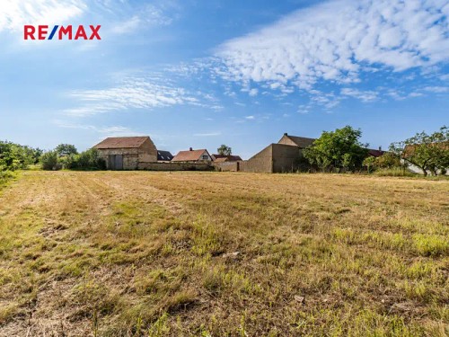 Prodej stavebního pozemku 1499 m²